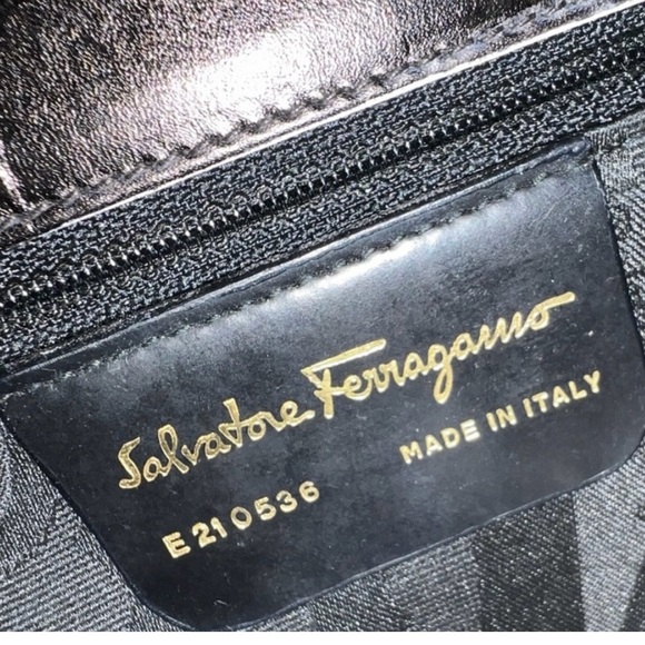 🩷 Salvatore Ferragamo Leather Gancini Handbag Black 2 Way💚 - Picture 7 of 16